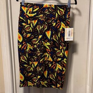 LuLaRoe Cassie Pencil Skirt Size Small BRAND NEW